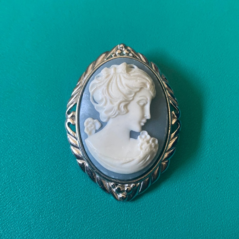 Trifari Silhouette Lapel Brooch or Necklace